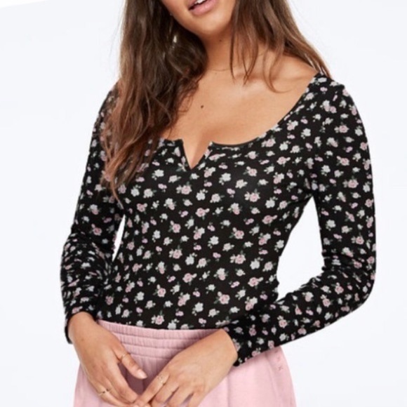 PINK Victoria's Secret Tops - •VS PINK• rosebud bodysuit